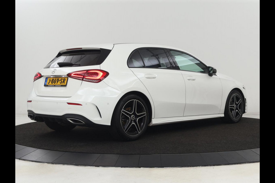 Mercedes-Benz A-Klasse 180 AMG | 66.100km NAP | Stoelverwarming | Camera | Sfeerverlichting | Leder/Alcantara | Navigatie | Full LED | Park Assist | Widescreen Mercedes-Benz A-Klasse 180 AMG | 66.100km NAP | Stoelverwarming | Camera | Sfeerverlichting | Leder/Alcantara | Navigatie | Full LED | Park Assist | Widescreen