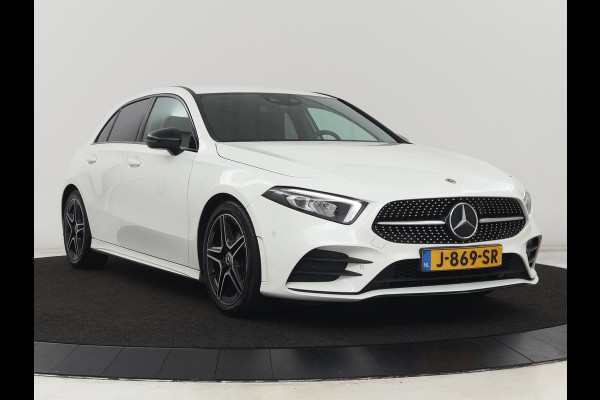 Mercedes-Benz A-Klasse 180 AMG | 66.100km NAP | Stoelverwarming | Camera | Sfeerverlichting | Leder/Alcantara | Navigatie | Full LED | Park Assist | Widescreen Mercedes-Benz A-Klasse 180 AMG | 66.100km NAP | Stoelverwarming | Camera | Sfeerverlichting | Leder/Alcantara | Navigatie | Full LED | Park Assist | Widescreen