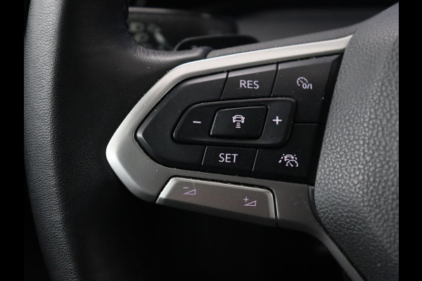 Volkswagen Golf 1.5 eTSI Style | Panoramadak | Stoelverwarming | Trekhaak | Massage | Matrix LED | Camera | Carplay | Keyless | Demping Adaptief | Memory | Navigatie | Park Assist | File Assistent Volkswagen Golf 1.5 eTSI Style | Panoramadak | Stoelverwarming | Trekhaak | Massage | Matrix LED | Camera | Carplay | Keyless | Demping Adaptief | Memory | Navigatie | Park Assist | File Assistent