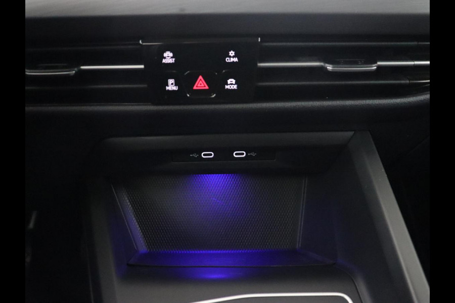 Volkswagen Golf 1.5 eTSI Style | Panoramadak | Stoelverwarming | Trekhaak | Massage | Matrix LED | Camera | Carplay | Keyless | Demping Adaptief | Memory | Navigatie | Park Assist | File Assistent Volkswagen Golf 1.5 eTSI Style | Panoramadak | Stoelverwarming | Trekhaak | Massage | Matrix LED | Camera | Carplay | Keyless | Demping Adaptief | Memory | Navigatie | Park Assist | File Assistent