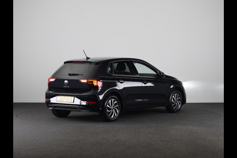 Volkswagen Polo 1.0 TSI Life Edition 95 pk | Verlengde garantie | Navigatie via App | Parkeersensoren achter | Achteruitrijcamera | Autom. airco | Volkswagen Polo 1.0 TSI Life Edition 95 pk | Verlengde garantie | Navigatie via App | Parkeersensoren achter | Achteruitrijcamera | Autom. airco |
