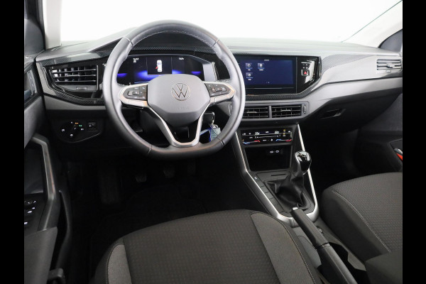 Volkswagen Polo 1.0 TSI Life Edition 95 pk | Verlengde garantie | Navigatie via App | Parkeersensoren achter | Achteruitrijcamera | Autom. airco | Volkswagen Polo 1.0 TSI Life Edition 95 pk | Verlengde garantie | Navigatie via App | Parkeersensoren achter | Achteruitrijcamera | Autom. airco |