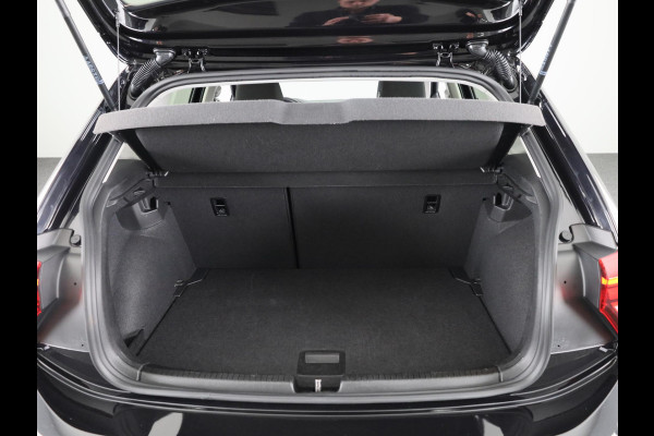 Volkswagen Polo 1.0 TSI Life Edition 95 pk | Verlengde garantie | Navigatie via App | Parkeersensoren achter | Achteruitrijcamera | Autom. airco | Volkswagen Polo 1.0 TSI Life Edition 95 pk | Verlengde garantie | Navigatie via App | Parkeersensoren achter | Achteruitrijcamera | Autom. airco |