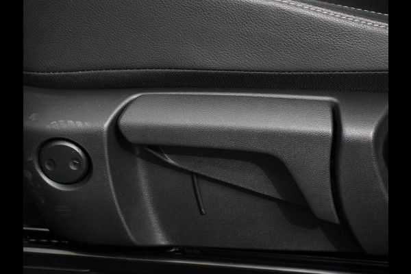 Nissan QASHQAI 1.3 MHEV Automaat N-Connecta | Navigatie | Climate Control | Sfeerverlichting | Camera 360 | Led | Dab | Verwarmde voorstoelen | Adaptive Cruise Control | Digitale Cockpit | Lichtmetalen Velgen