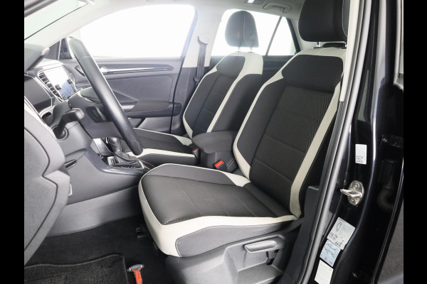 Volkswagen T-Roc 1.5 TSI Sport | DSG Automaat | Panoramadak | Automatische airco | LED koplampen | Navigatie | Carplay | Volkswagen T-Roc 1.5 TSI Sport | DSG Automaat | Panoramadak | Automatische airco | LED koplampen | Navigatie | Carplay |