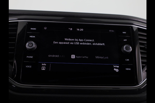 Volkswagen T-Roc 1.5 TSI Sport | DSG Automaat | Panoramadak | Automatische airco | LED koplampen | Navigatie | Carplay | Volkswagen T-Roc 1.5 TSI Sport | DSG Automaat | Panoramadak | Automatische airco | LED koplampen | Navigatie | Carplay |