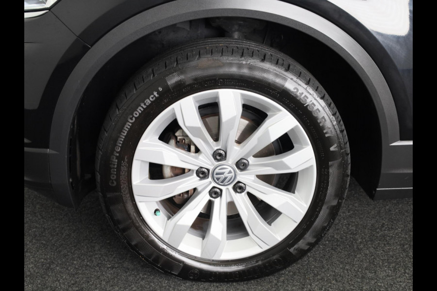 Volkswagen T-Roc 1.5 TSI Sport | DSG Automaat | Panoramadak | Automatische airco | LED koplampen | Navigatie | Carplay | Volkswagen T-Roc 1.5 TSI Sport | DSG Automaat | Panoramadak | Automatische airco | LED koplampen | Navigatie | Carplay |