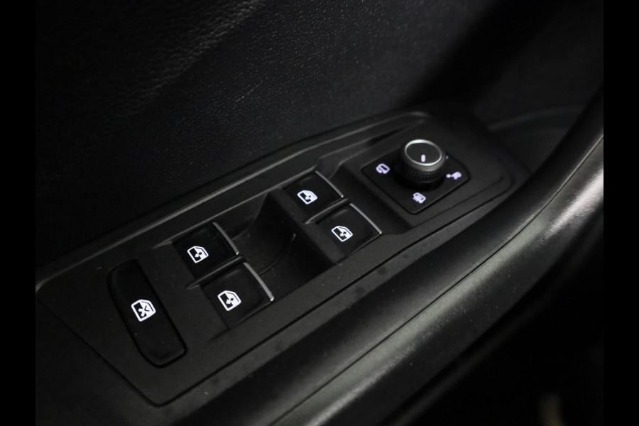 Volkswagen T-Roc 1.5 TSI Sport | DSG Automaat | Panoramadak | Automatische airco | LED koplampen | Navigatie | Carplay | Volkswagen T-Roc 1.5 TSI Sport | DSG Automaat | Panoramadak | Automatische airco | LED koplampen | Navigatie | Carplay |