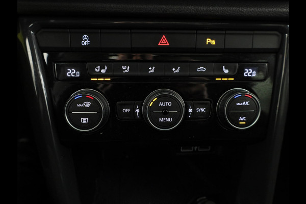 Volkswagen T-Roc 1.5 TSI Sport | DSG Automaat | Panoramadak | Automatische airco | LED koplampen | Navigatie | Carplay | Volkswagen T-Roc 1.5 TSI Sport | DSG Automaat | Panoramadak | Automatische airco | LED koplampen | Navigatie | Carplay |