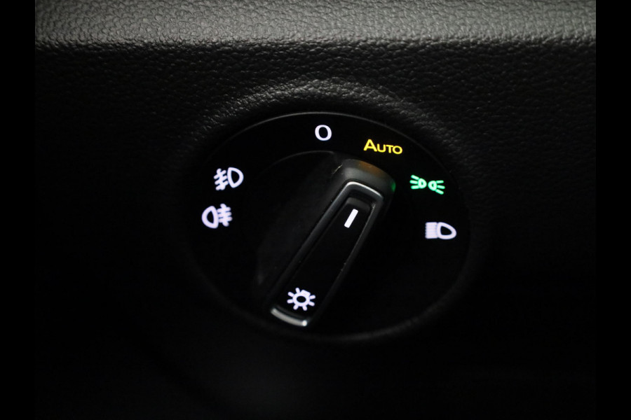 Volkswagen T-Roc 1.5 TSI Sport | DSG Automaat | Panoramadak | Automatische airco | LED koplampen | Navigatie | Carplay | Volkswagen T-Roc 1.5 TSI Sport | DSG Automaat | Panoramadak | Automatische airco | LED koplampen | Navigatie | Carplay |