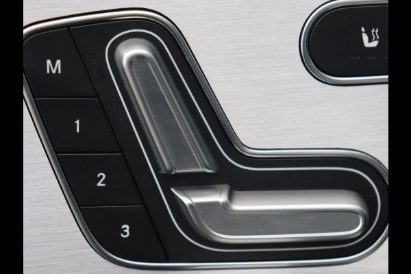 Mercedes-Benz A-Klasse 200 AMG | Panoramadak | Carplay | Memory | Matrix LED | Leder/Alcantara | Keyless | Sfeerverlichting | Camera | Park Assist | Navigatie | Widescreen Mercedes-Benz A-Klasse 200 AMG | Panoramadak | Carplay | Memory | Matrix LED | Leder/Alcantara | Keyless | Sfeerverlichting | Camera | Park Assist | Navigatie | Widescreen