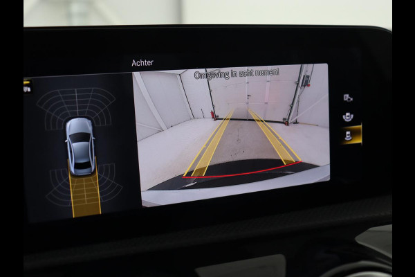 Mercedes-Benz A-Klasse 200 AMG | Panoramadak | Carplay | Memory | Matrix LED | Leder/Alcantara | Keyless | Sfeerverlichting | Camera | Park Assist | Navigatie | Widescreen Mercedes-Benz A-Klasse 200 AMG | Panoramadak | Carplay | Memory | Matrix LED | Leder/Alcantara | Keyless | Sfeerverlichting | Camera | Park Assist | Navigatie | Widescreen