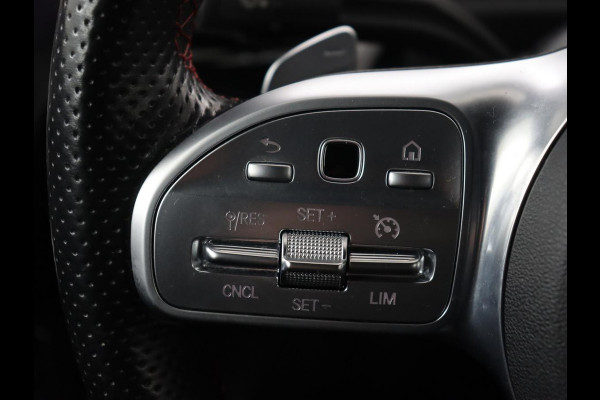 Mercedes-Benz A-Klasse 200 AMG | Panoramadak | Carplay | Memory | Matrix LED | Leder/Alcantara | Keyless | Sfeerverlichting | Camera | Park Assist | Navigatie | Widescreen Mercedes-Benz A-Klasse 200 AMG | Panoramadak | Carplay | Memory | Matrix LED | Leder/Alcantara | Keyless | Sfeerverlichting | Camera | Park Assist | Navigatie | Widescreen