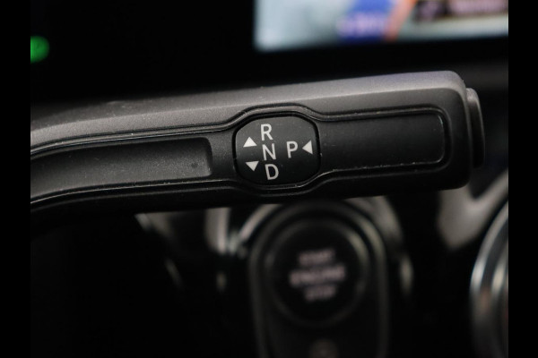 Mercedes-Benz A-Klasse 200 AMG | Panoramadak | Carplay | Memory | Matrix LED | Leder/Alcantara | Keyless | Sfeerverlichting | Camera | Park Assist | Navigatie | Widescreen Mercedes-Benz A-Klasse 200 AMG | Panoramadak | Carplay | Memory | Matrix LED | Leder/Alcantara | Keyless | Sfeerverlichting | Camera | Park Assist | Navigatie | Widescreen