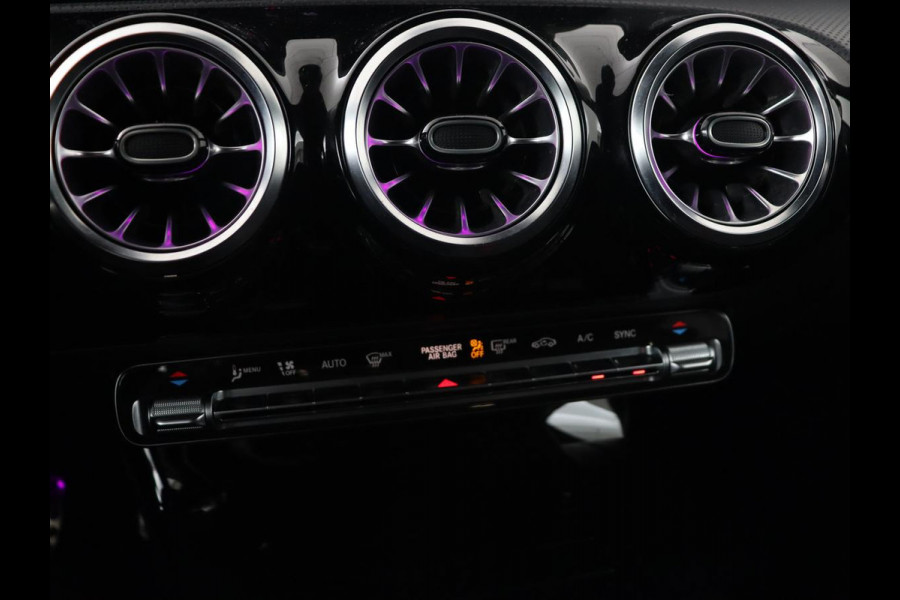 Mercedes-Benz A-Klasse 200 AMG | Panoramadak | Carplay | Memory | Matrix LED | Leder/Alcantara | Keyless | Sfeerverlichting | Camera | Park Assist | Navigatie | Widescreen Mercedes-Benz A-Klasse 200 AMG | Panoramadak | Carplay | Memory | Matrix LED | Leder/Alcantara | Keyless | Sfeerverlichting | Camera | Park Assist | Navigatie | Widescreen