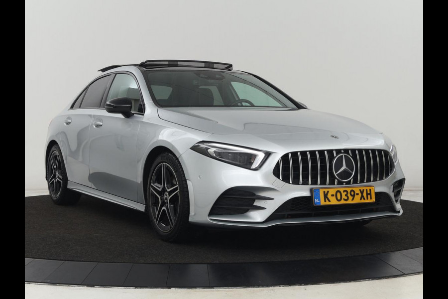 Mercedes-Benz A-Klasse 200 AMG | Panoramadak | Carplay | Memory | Matrix LED | Leder/Alcantara | Keyless | Sfeerverlichting | Camera | Park Assist | Navigatie | Widescreen Mercedes-Benz A-Klasse 200 AMG | Panoramadak | Carplay | Memory | Matrix LED | Leder/Alcantara | Keyless | Sfeerverlichting | Camera | Park Assist | Navigatie | Widescreen
