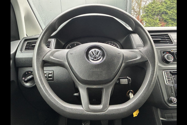Volkswagen Caddy 2.0 TDI 123 PK / L1H1 / 4x4 / 4Motion / 1e EIG. / ACHTERKLEP / TREKHAAK / INRICHTING / AIRCO / CRUISE / NAVI / APPLE CARPLAY