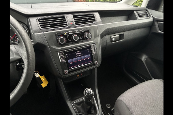 Volkswagen Caddy 2.0 TDI 123 PK / L1H1 / 4x4 / 4Motion / 1e EIG. / ACHTERKLEP / TREKHAAK / INRICHTING / AIRCO / CRUISE / NAVI / APPLE CARPLAY