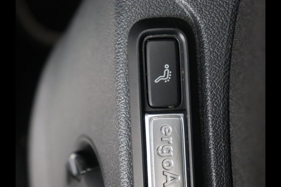 Volkswagen Tiguan Allspace 1.5 TSI R Line 7-Persoons | Panoramadak | Stoelverwarming | Trekhaak | Massage | Keyless | 19'' | Camera | Carplay | Adaptive cruise | Full LED | Navigatie Volkswagen Tiguan Allspace 1.5 TSI R Line 7-Persoons | Panoramadak | Stoelverwarming | Trekhaak | Massage | Keyless | 19'' | Camera | Carplay | Adaptive cruise | Full LED | Navigatie