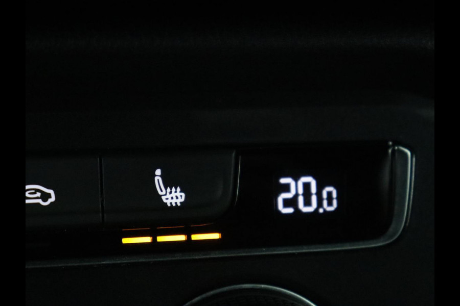 Volkswagen Tiguan Allspace 1.5 TSI R Line 7-Persoons | Panoramadak | Stoelverwarming | Trekhaak | Massage | Keyless | 19'' | Camera | Carplay | Adaptive cruise | Full LED | Navigatie Volkswagen Tiguan Allspace 1.5 TSI R Line 7-Persoons | Panoramadak | Stoelverwarming | Trekhaak | Massage | Keyless | 19'' | Camera | Carplay | Adaptive cruise | Full LED | Navigatie