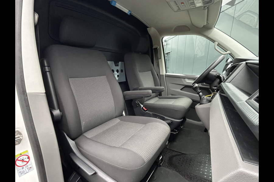 Volkswagen Transporter 2.0 TDI COMFORTLINE / L2H1 / 53.418 KM !! / SORTIMO INRICHTING / 1e EIG. / CAMERA / AIRCO / CRUISE / APPLE CARPLAY / PDC