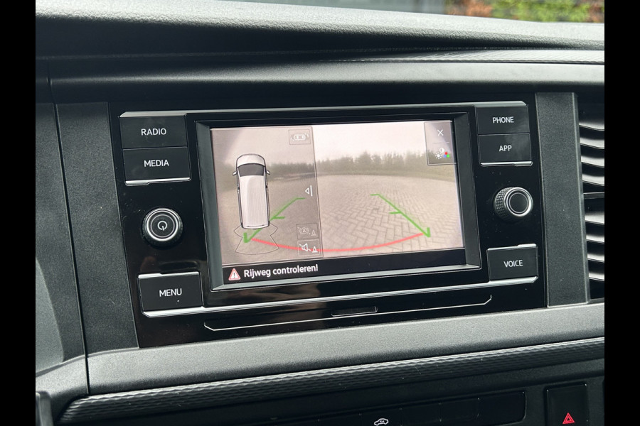 Volkswagen Transporter 2.0 TDI COMFORTLINE / L2H1 / 53.418 KM !! / SORTIMO INRICHTING / 1e EIG. / CAMERA / AIRCO / CRUISE / APPLE CARPLAY / PDC