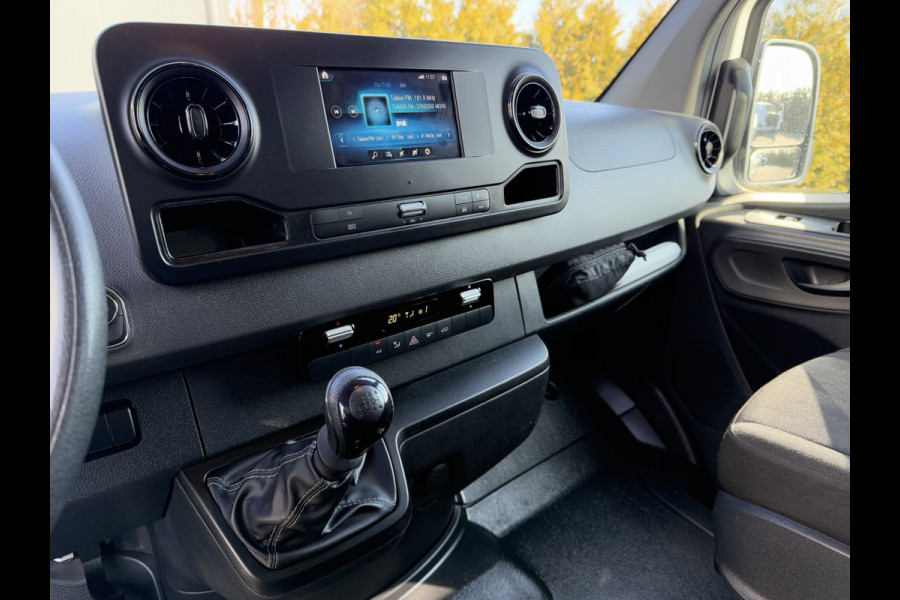 Mercedes-Benz Sprinter 314 CDI 4X4 / PICK-UP / DOKA / DUBBEL CABINE / AIRCO / CRUISE / APPLE CARPLAY / 6 PERSOONS / ZEER NETJES