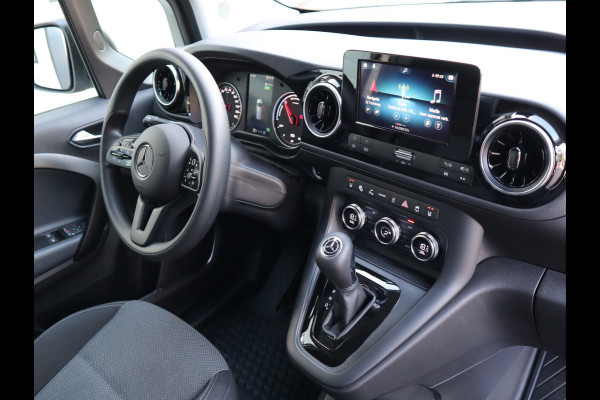 Mercedes-Benz eCitan 112 Pro L2 Lang - 51 kWh AC 22 kWh Laden - Trekhaak Mercedes-Benz eCitan 112 Pro L2 Lang - 51 kWh AC 22 kWh Laden - Trekhaak