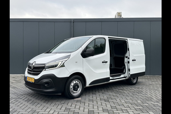 Renault Trafic 2.0 dCi 120 PK / L1H1 / 1e EIG. / TREKHAAK / 2x SCHUIFDEUR / AIRCO / CRUISE / NAVI / LED KOPLAMPEN