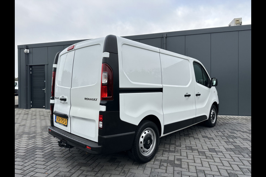 Renault Trafic 2.0 dCi 120 PK / L1H1 / 1e EIG. / TREKHAAK / 2x SCHUIFDEUR / AIRCO / CRUISE / NAVI / LED KOPLAMPEN