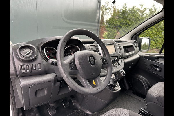 Renault Trafic 2.0 dCi 120 PK / L1H1 / 1e EIG. / TREKHAAK / 2x SCHUIFDEUR / AIRCO / CRUISE / NAVI / LED KOPLAMPEN