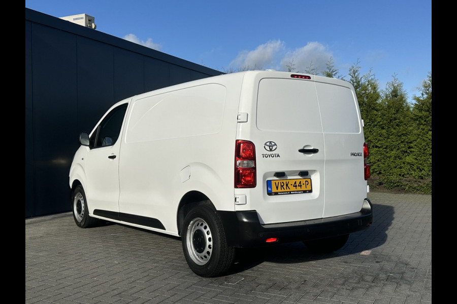 Toyota ProAce 2.0 D-4D 145 PK / L2H1 / 1e EIGENAAR / 74.939 KM / AIRCO / CRUISE / 3-ZITS / BLUETOOTH Toyota ProAce 2.0 D-4D 145 PK / L2H1 / 1e EIGENAAR / 74.939 KM / AIRCO / CRUISE / 3-ZITS / BLUETOOTH