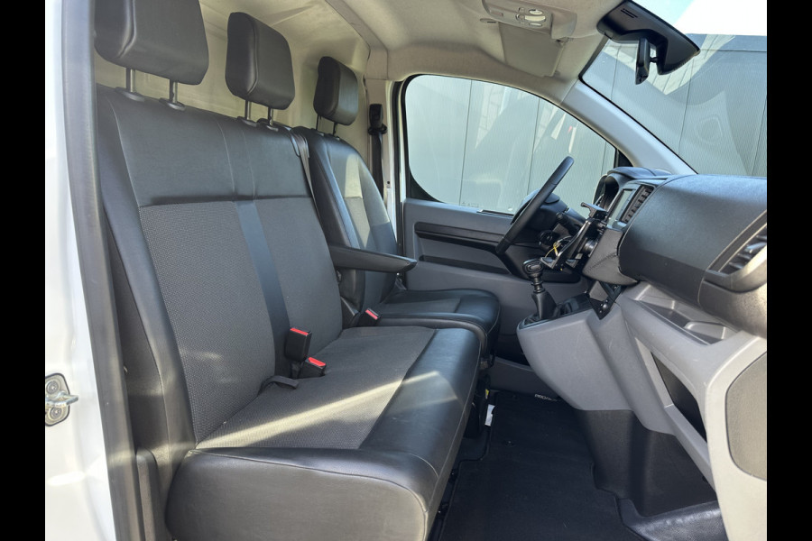 Toyota ProAce 2.0 D-4D 145 PK / L2H1 / 1e EIGENAAR / 74.939 KM / AIRCO / CRUISE / 3-ZITS / BLUETOOTH Toyota ProAce 2.0 D-4D 145 PK / L2H1 / 1e EIGENAAR / 74.939 KM / AIRCO / CRUISE / 3-ZITS / BLUETOOTH