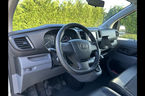 Toyota ProAce 2.0 D-4D 145 PK / L2H1 / 1e EIGENAAR / 74.939 KM / AIRCO / CRUISE / 3-ZITS / BLUETOOTH Toyota ProAce 2.0 D-4D 145 PK / L2H1 / 1e EIGENAAR / 74.939 KM / AIRCO / CRUISE / 3-ZITS / BLUETOOTH