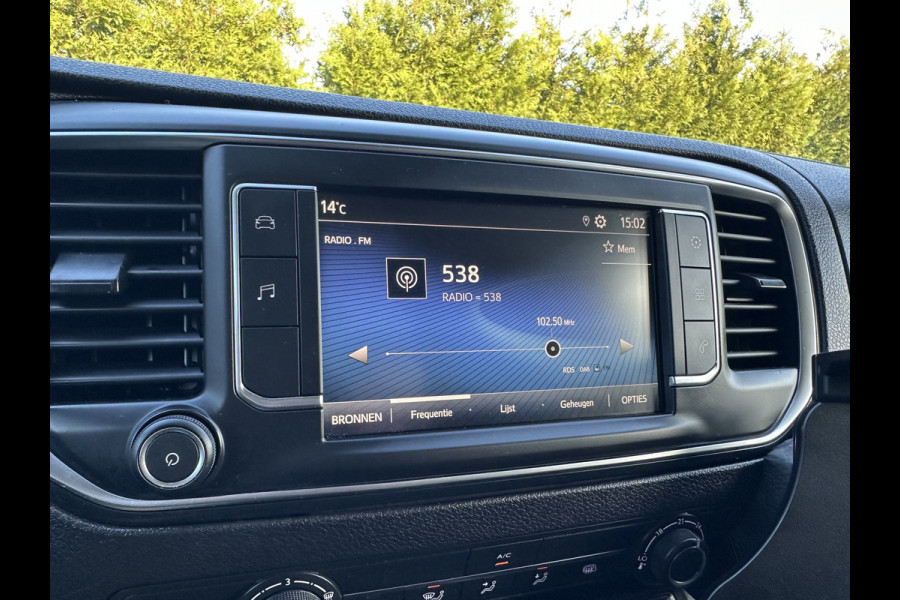 Toyota ProAce 2.0 D-4D 145 PK / L2H1 / 1e EIGENAAR / 74.939 KM / AIRCO / CRUISE / 3-ZITS / BLUETOOTH Toyota ProAce 2.0 D-4D 145 PK / L2H1 / 1e EIGENAAR / 74.939 KM / AIRCO / CRUISE / 3-ZITS / BLUETOOTH