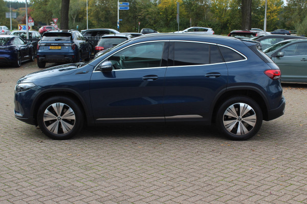 Mercedes-Benz EQA 250 Business Solution Luxury 67 kWh / SoH 97.3% / Camera / Navigatie / Half leder / 18'' / Stoelverwarming / DAB / Cruise Control Mercedes-Benz EQA 250 Business Solution Luxury 67 kWh / SoH 97.3% / Camera / Navigatie / Half leder / 18'' / Stoelverwarming / DAB / Cruise Control