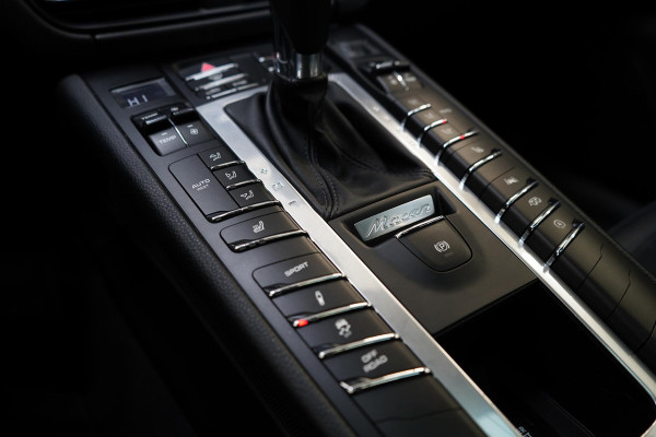 Porsche Macan 2.0 | Panoramadak | Bose | Apple Carplay | Memory | Virtual cockpit Porsche Macan 2.0 | Panoramadak | Bose | Apple Carplay | Memory | Virtual cockpit
