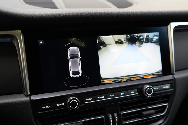Porsche Macan 2.0 | Panoramadak | Bose | Apple Carplay | Memory | Virtual cockpit Porsche Macan 2.0 | Panoramadak | Bose | Apple Carplay | Memory | Virtual cockpit
