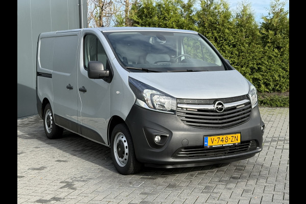 Opel Vivaro 1.6 CDTI 126 PK / L1H1 / 1e EIG. / AIRCO / CRUISE / CAMERA / TREKHAAK / ACHTERKLEP Opel Vivaro 1.6 CDTI 126 PK / L1H1 / 1e EIG. / AIRCO / CRUISE / CAMERA / TREKHAAK / ACHTERKLEP