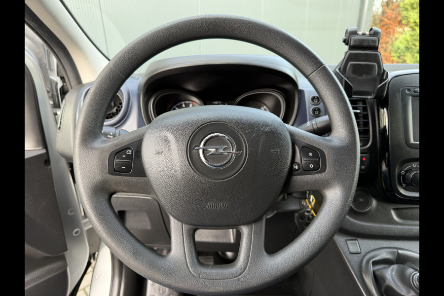 Opel Vivaro 1.6 CDTI 126 PK / L1H1 / 1e EIG. / AIRCO / CRUISE / CAMERA / TREKHAAK / ACHTERKLEP Opel Vivaro 1.6 CDTI 126 PK / L1H1 / 1e EIG. / AIRCO / CRUISE / CAMERA / TREKHAAK / ACHTERKLEP