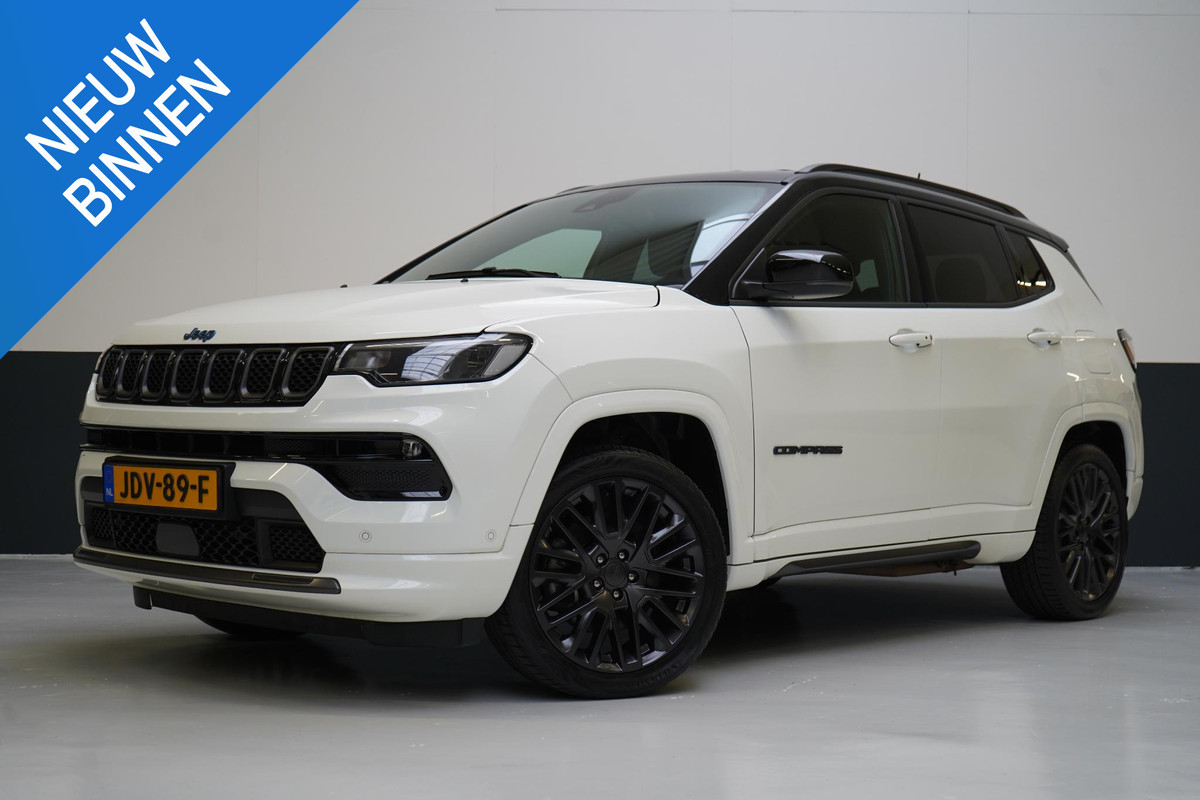 Jeep Compass 4xe 240 Plug-in Hybrid Electric S | Leder | Navigatie | Achteruitrijcamera | Stuurverwarming Jeep Compass 4xe 240 Plug-in Hybrid Electric S | Leder | Navigatie | Achteruitrijcamera | Stuurverwarming