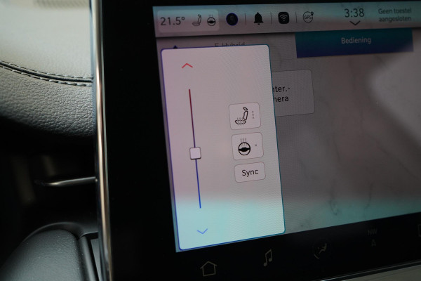 Jeep Compass 4xe 240 Plug-in Hybrid Electric S | Leder | Navigatie | Achteruitrijcamera | Stuurverwarming Jeep Compass 4xe 240 Plug-in Hybrid Electric S | Leder | Navigatie | Achteruitrijcamera | Stuurverwarming