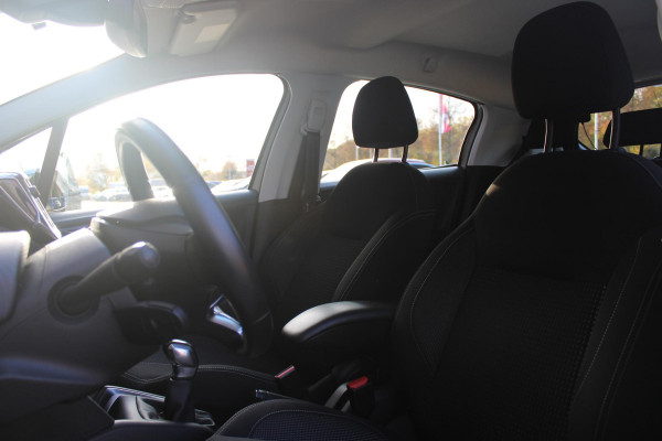 Peugeot 208 1.2 82PK ALLURE | TREKHAAK | NAVIGATIE | APPLE CARPLAY/ANDROID AUTO | CRUISE CONTROL | CLIMATE CONTROL | LICHTMETALEN VELGEN 16" | ALL SEASON BANDEN | DAB+ RADIO | PARKEERSENSOREN ACHTER | Peugeot 208 1.2 82PK ALLURE | TREKHAAK | NAVIGATIE | APPLE CARPLAY/ANDROID AUTO | CRUISE CONTROL | CLIMATE CONTROL | LICHTMETALEN VELGEN 16" | ALL SEASON BANDEN | DAB+ RADIO | PARKEERSENSOREN ACHTER |