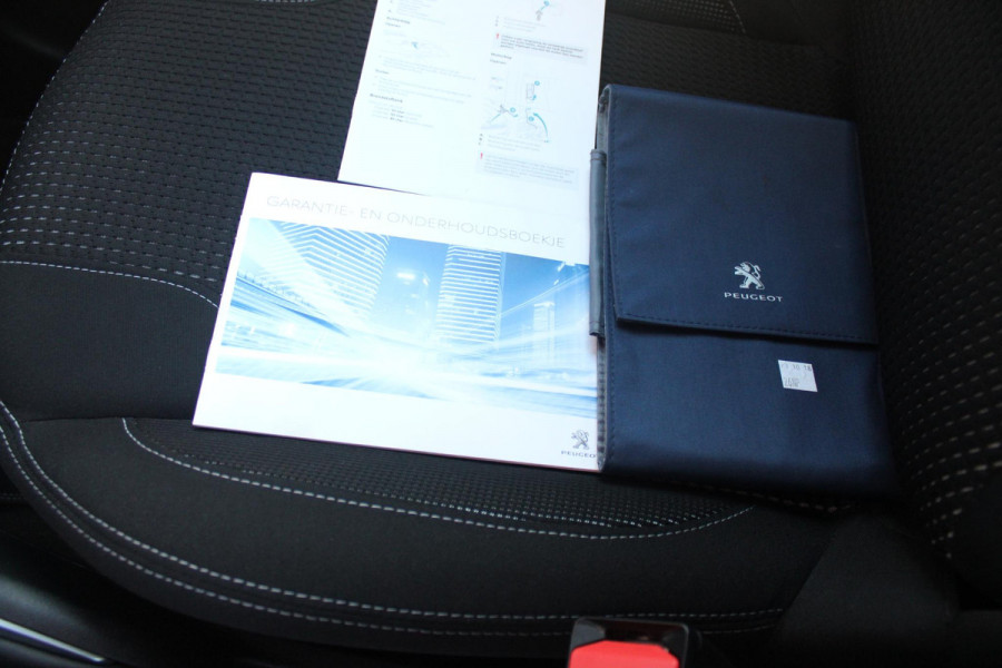 Peugeot 208 1.2 82PK ALLURE | TREKHAAK | NAVIGATIE | APPLE CARPLAY/ANDROID AUTO | CRUISE CONTROL | CLIMATE CONTROL | LICHTMETALEN VELGEN 16" | ALL SEASON BANDEN | DAB+ RADIO | PARKEERSENSOREN ACHTER | Peugeot 208 1.2 82PK ALLURE | TREKHAAK | NAVIGATIE | APPLE CARPLAY/ANDROID AUTO | CRUISE CONTROL | CLIMATE CONTROL | LICHTMETALEN VELGEN 16" | ALL SEASON BANDEN | DAB+ RADIO | PARKEERSENSOREN ACHTER |