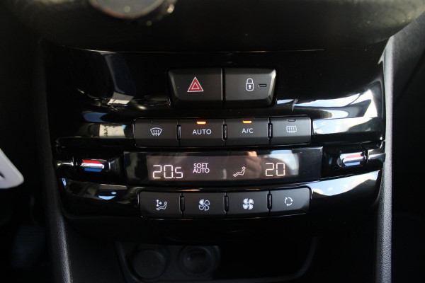 Peugeot 208 1.2 82PK ALLURE | TREKHAAK | NAVIGATIE | APPLE CARPLAY/ANDROID AUTO | CRUISE CONTROL | CLIMATE CONTROL | LICHTMETALEN VELGEN 16" | ALL SEASON BANDEN | DAB+ RADIO | PARKEERSENSOREN ACHTER | Peugeot 208 1.2 82PK ALLURE | TREKHAAK | NAVIGATIE | APPLE CARPLAY/ANDROID AUTO | CRUISE CONTROL | CLIMATE CONTROL | LICHTMETALEN VELGEN 16" | ALL SEASON BANDEN | DAB+ RADIO | PARKEERSENSOREN ACHTER |