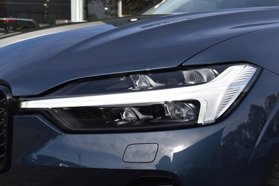 Volvo XC60 T8 AWD 455PK Plug-in Hybrid Ultra Dark | B&W | Luchtvering | HUD | Massage | Trekhaak | Stoelkoeling | Volvo XC60 T8 AWD 455PK Plug-in Hybrid Ultra Dark | B&W | Luchtvering | HUD | Massage | Trekhaak | Stoelkoeling |