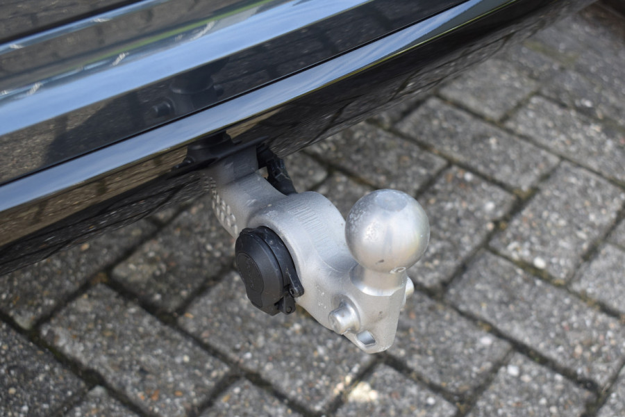 Volvo XC60 T8 AWD 455PK Plug-in Hybrid Ultra Dark | B&W | Luchtvering | HUD | Massage | Trekhaak | Stoelkoeling | Volvo XC60 T8 AWD 455PK Plug-in Hybrid Ultra Dark | B&W | Luchtvering | HUD | Massage | Trekhaak | Stoelkoeling |