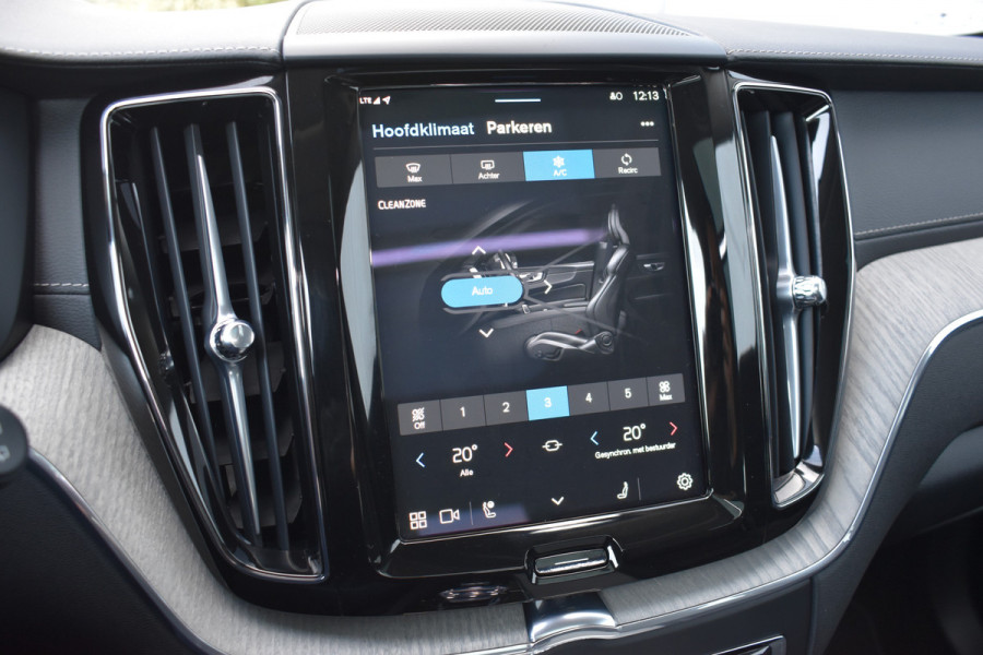 Volvo XC60 T8 AWD 455PK Plug-in Hybrid Ultra Dark | B&W | Luchtvering | HUD | Massage | Trekhaak | Stoelkoeling | Volvo XC60 T8 AWD 455PK Plug-in Hybrid Ultra Dark | B&W | Luchtvering | HUD | Massage | Trekhaak | Stoelkoeling |