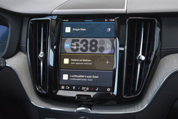 Volvo XC60 T8 AWD 455PK Plug-in Hybrid Ultra Dark | B&W | Luchtvering | HUD | Massage | Trekhaak | Stoelkoeling | Volvo XC60 T8 AWD 455PK Plug-in Hybrid Ultra Dark | B&W | Luchtvering | HUD | Massage | Trekhaak | Stoelkoeling |