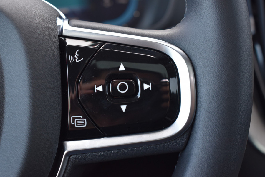 Volvo XC60 T8 AWD 455PK Plug-in Hybrid Ultra Dark | B&W | Luchtvering | HUD | Massage | Trekhaak | Stoelkoeling | Volvo XC60 T8 AWD 455PK Plug-in Hybrid Ultra Dark | B&W | Luchtvering | HUD | Massage | Trekhaak | Stoelkoeling |